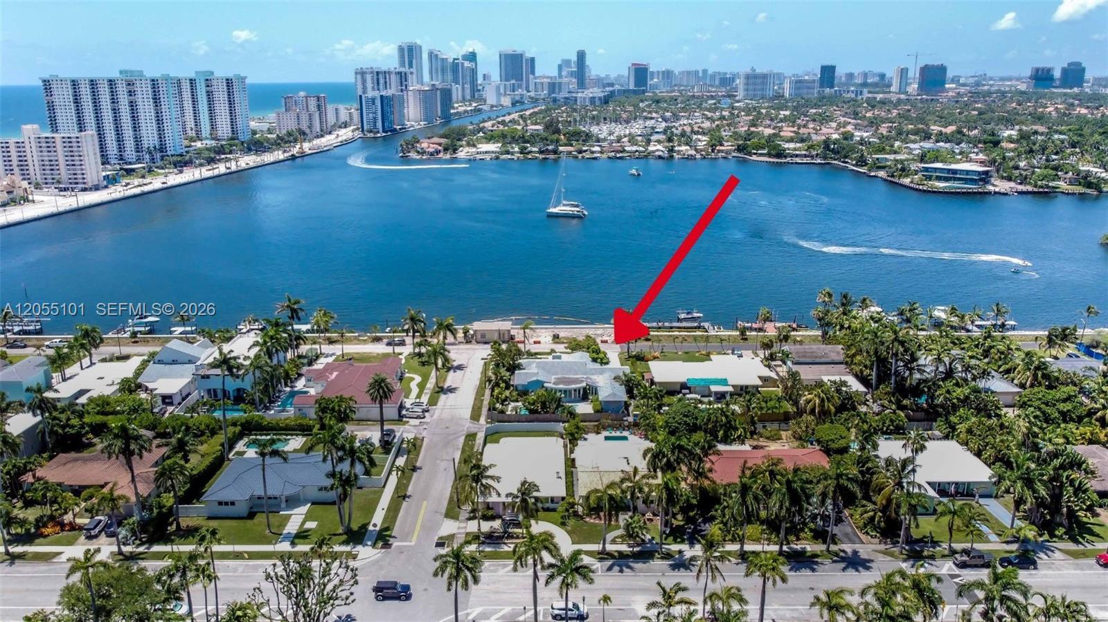803 N Southlake Dr, Hollywood FL 33019