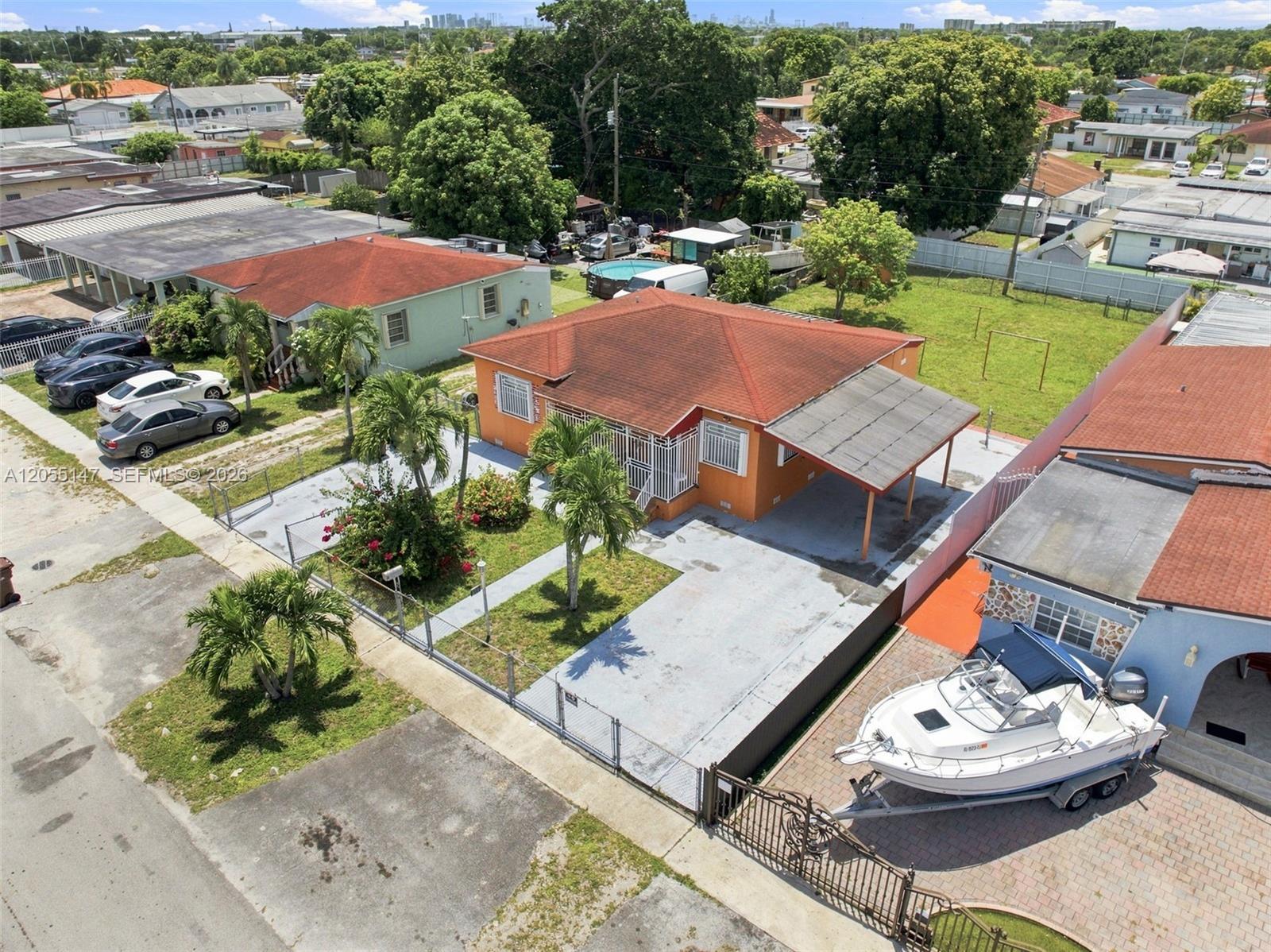 636 E 48th St, Hialeah FL 33013