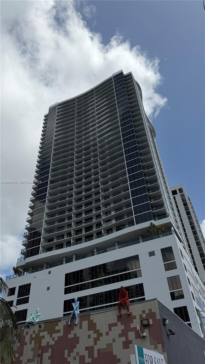 1600 NE 1st Ave # 2511, Miami FL 33132
