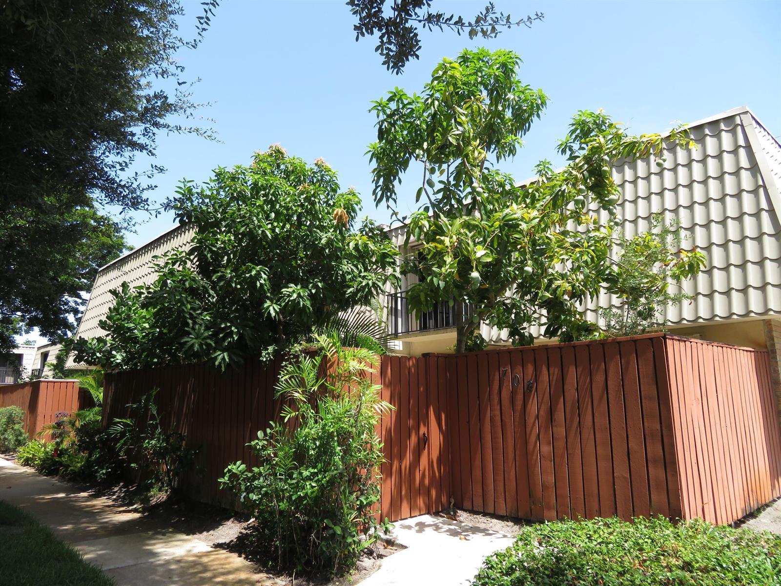 1700 EMBASSY Drive # 708, West Palm Beach FL 33401