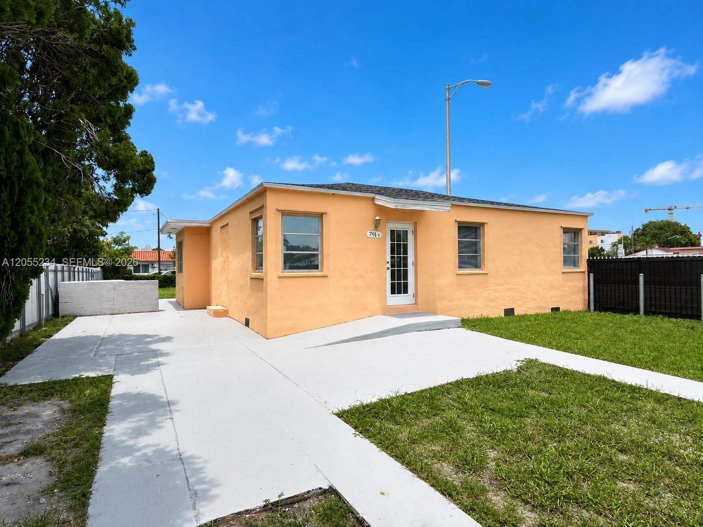 791 E 23rd St, Hialeah FL 33013