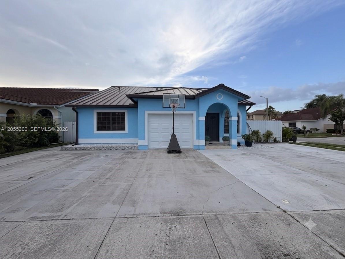 14401 SW 114th St # 14401, Miami FL 33186