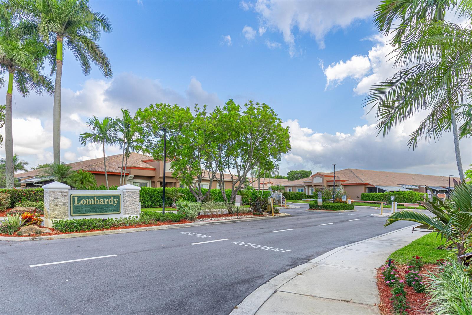 10168 LOMBARDY Drive # 10168, Tamarac FL 33321