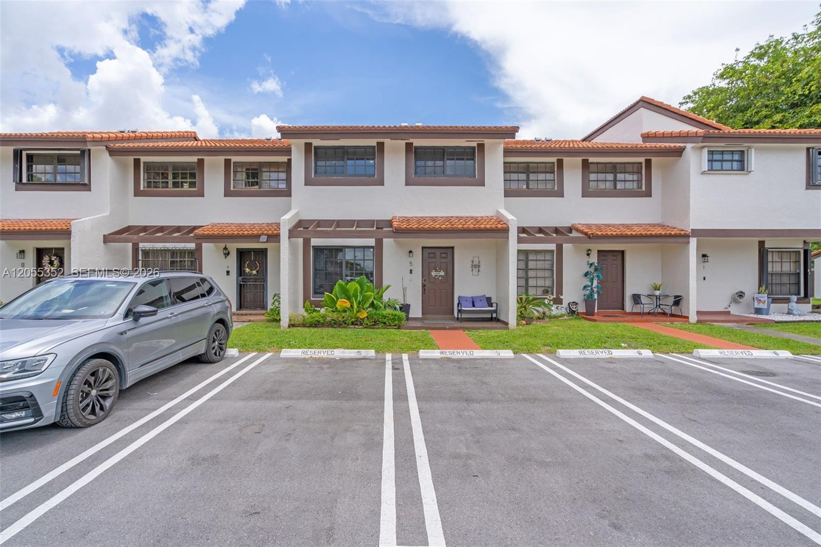 5725 SW 132nd Ct # 5, Miami FL 33183