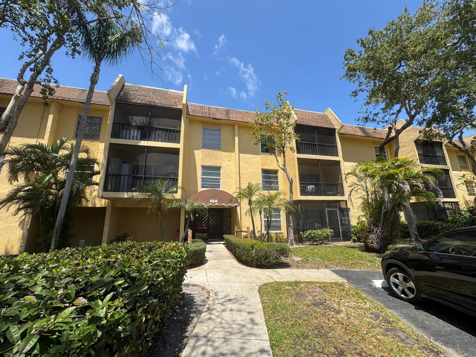 450 NW 20th Street, Boca Raton FL 33431