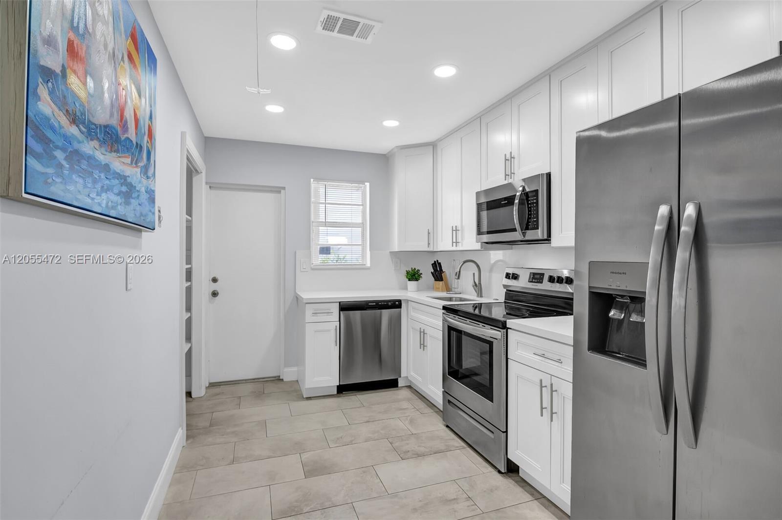 2160 NE 56th St # 2, Fort Lauderdale FL 33308