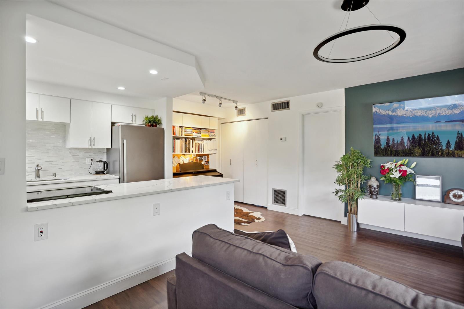 306 NE 1st Avenue # 210, Boynton Beach FL 33435