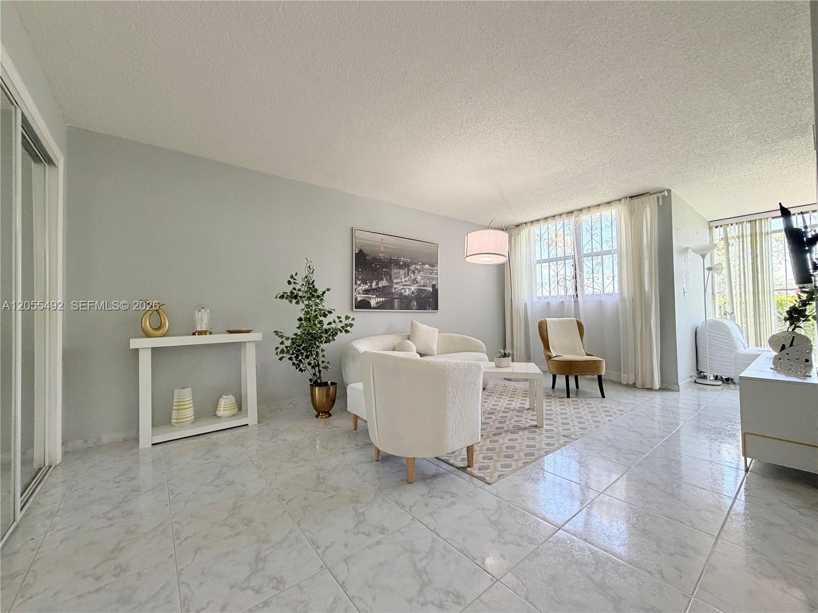 9410 W Flagler St # 102, Miami FL 33174