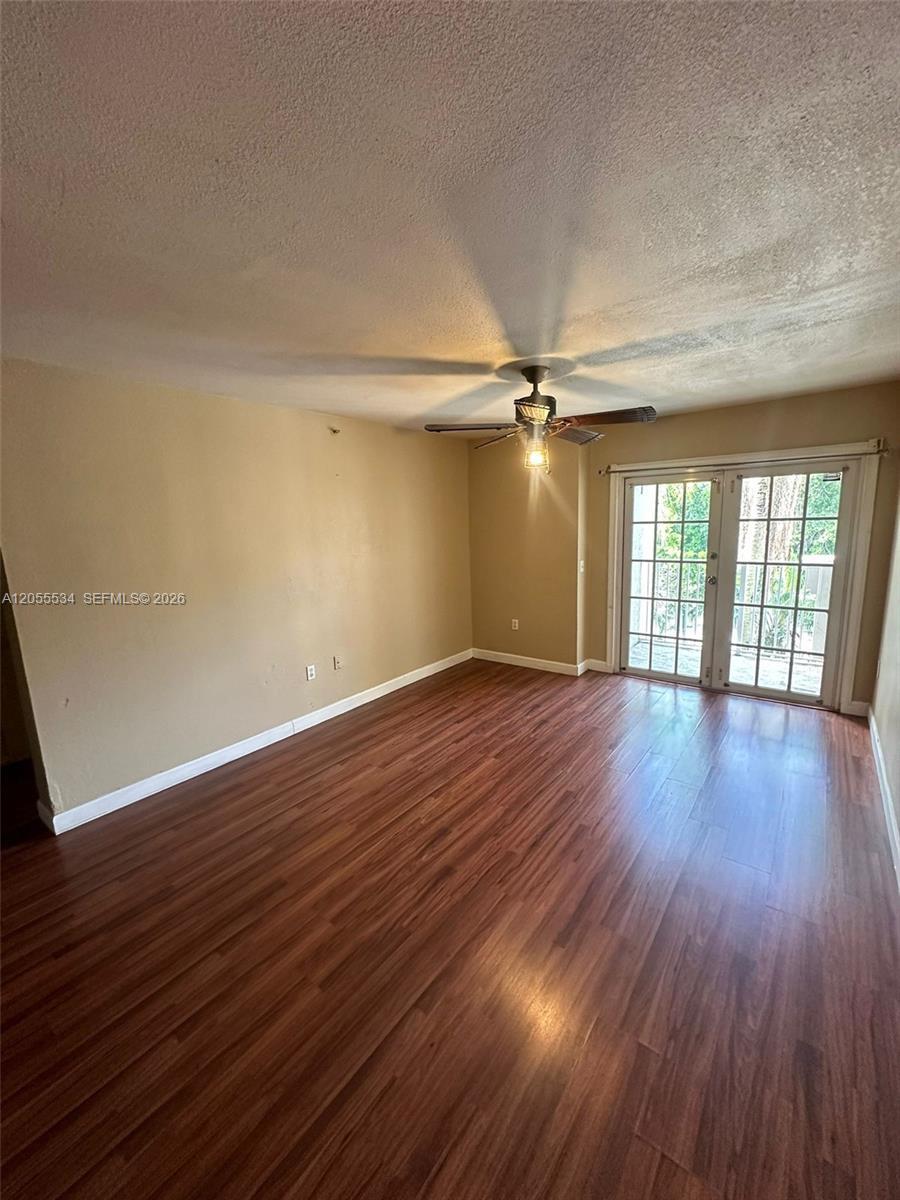 5035 Wiles Rd # 203, Coconut Creek FL 33073