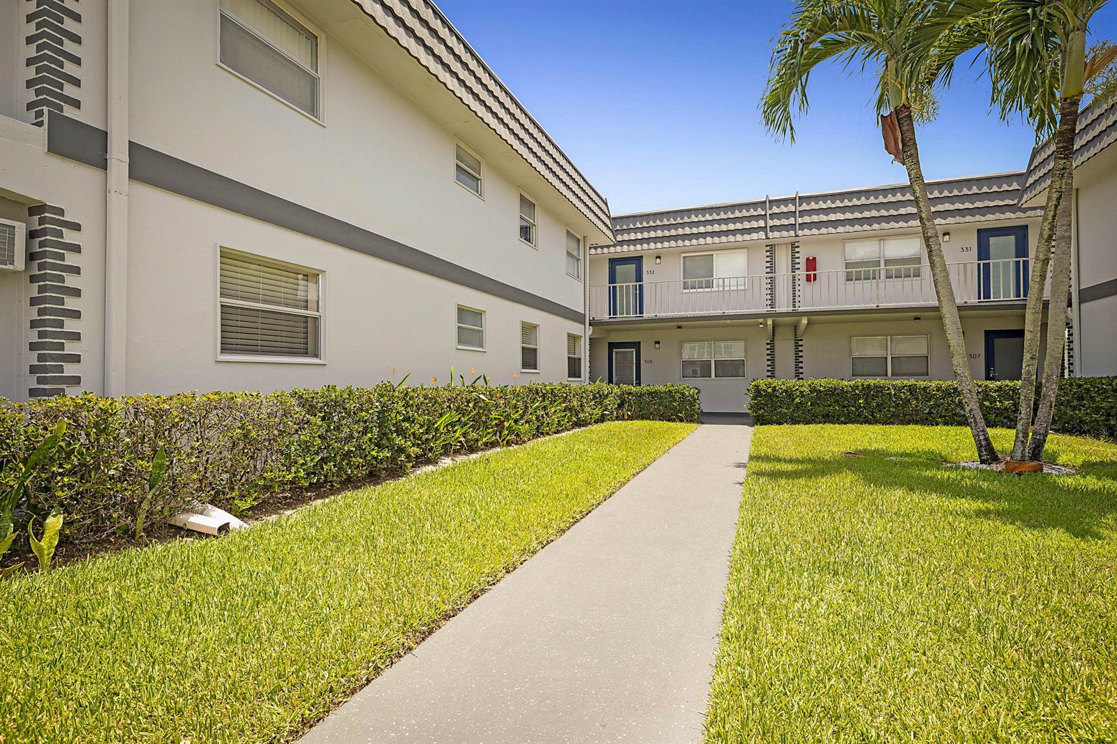 308 Saxony G, Delray Beach FL 33446