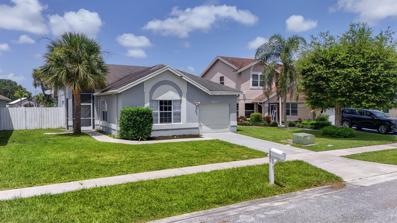 3871 Circle Lake Drive, West Palm Beach FL 33417