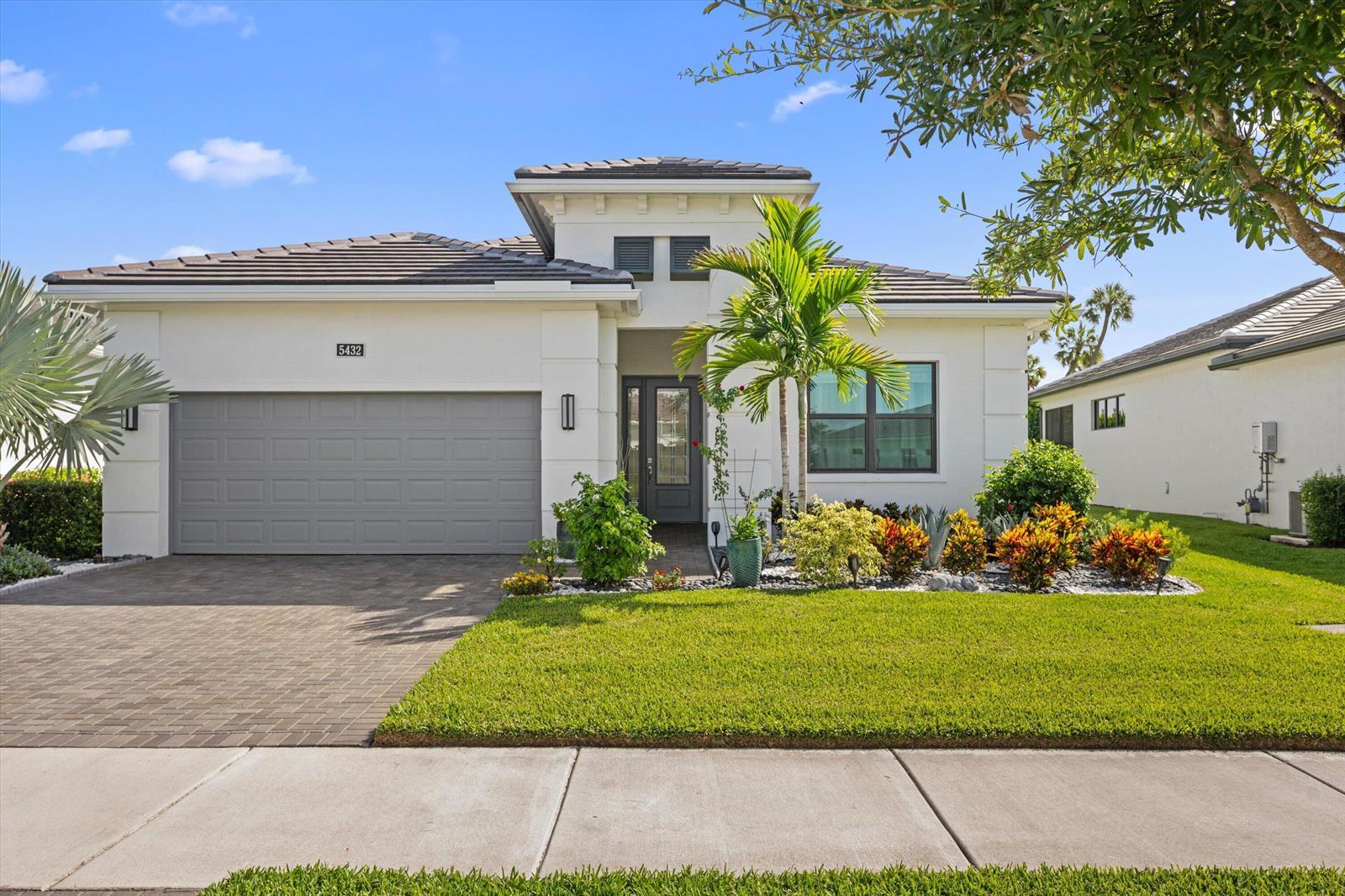 5432 Saint Armands Way, Westlake FL 33470