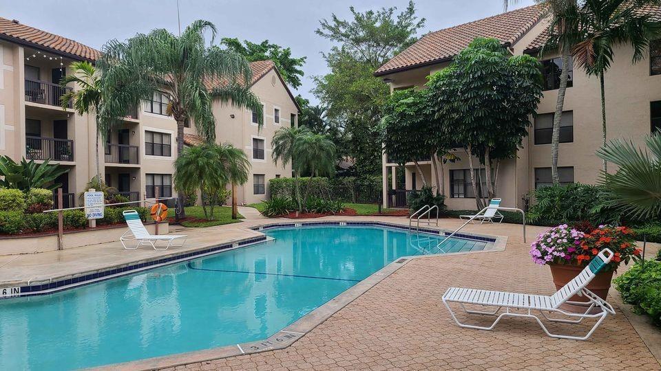 4221 W MCNAB Road # 26, Pompano Beach FL 33069