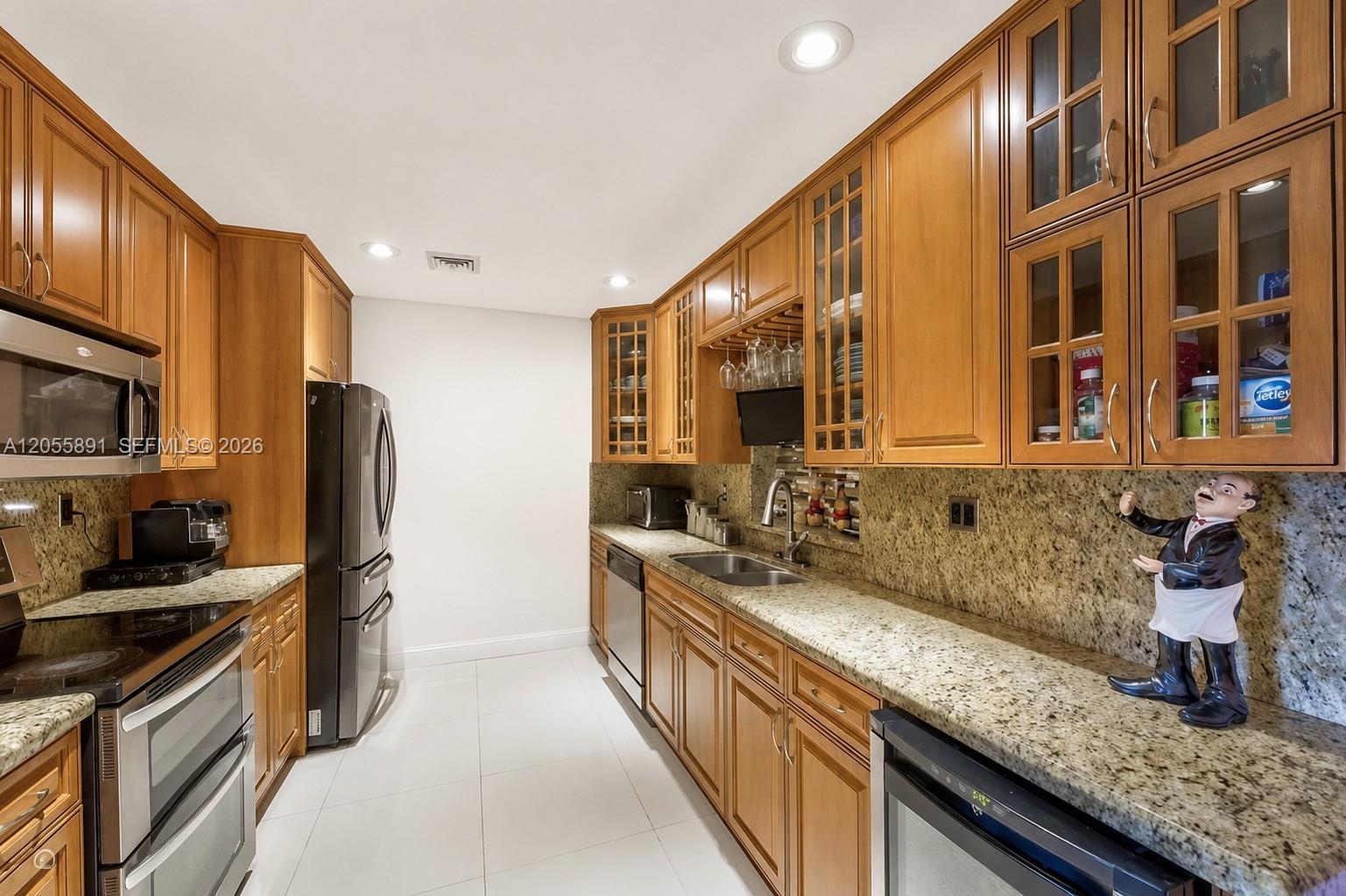 8675 SW 29th St, Miami FL 33155