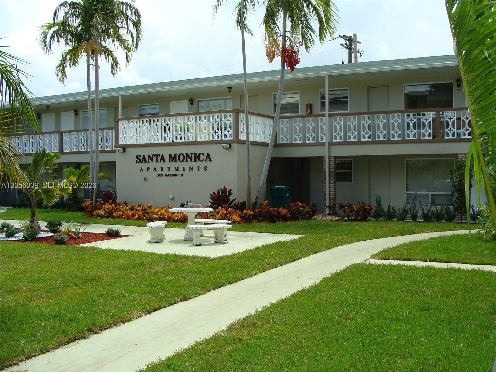 3624 NE Jackson St # 21, Hollywood FL 33021