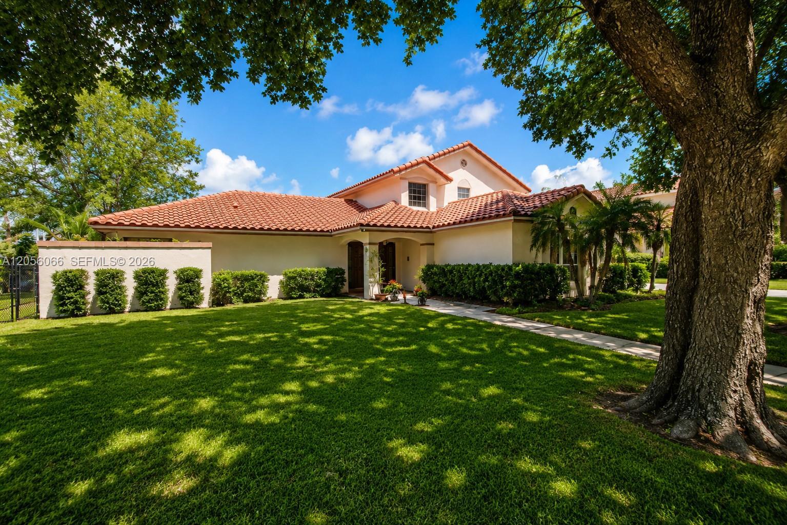 1855 SW 101st Ave, Davie FL 33324