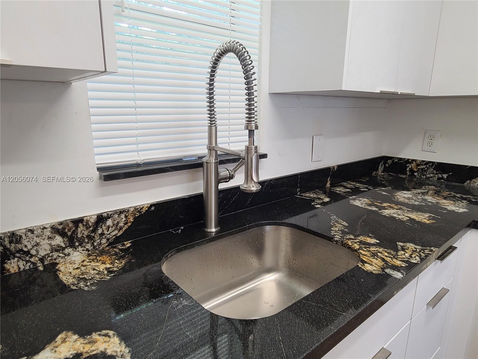 4165 SW 67th Ave # 112B, Davie FL 33314