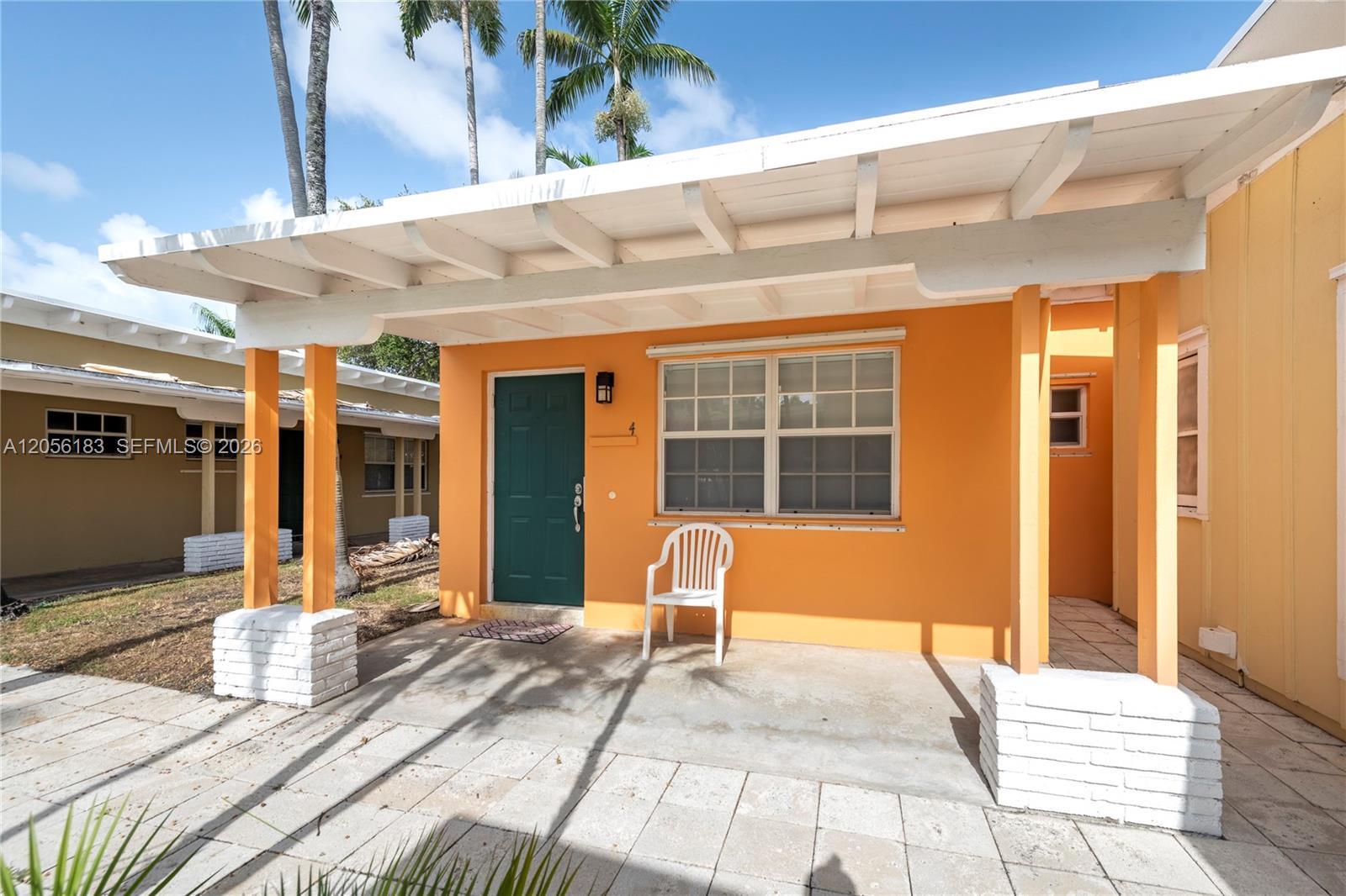 809 NE 17th Ave # 4, Fort Lauderdale FL 33304