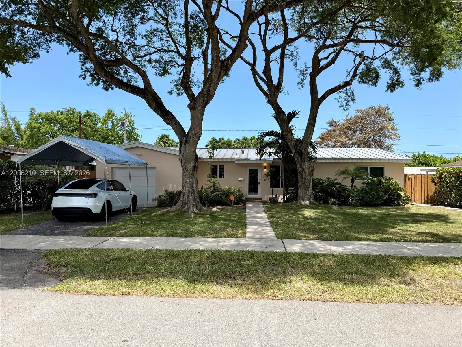 9340 Jamaica Dr, Cutler Bay FL 33189