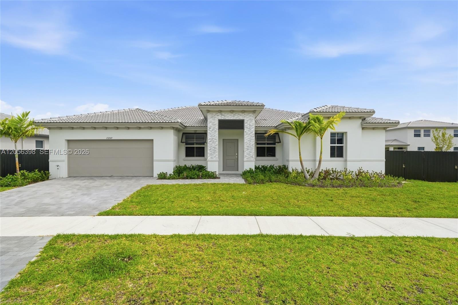 13249 SW 189th Ter # 13249, Miami FL 33177