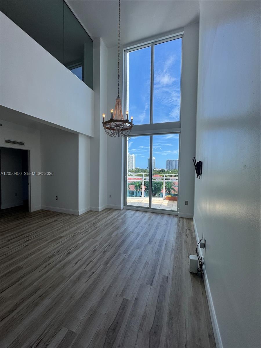 3000 NE 188th St # 707, Aventura FL 33180