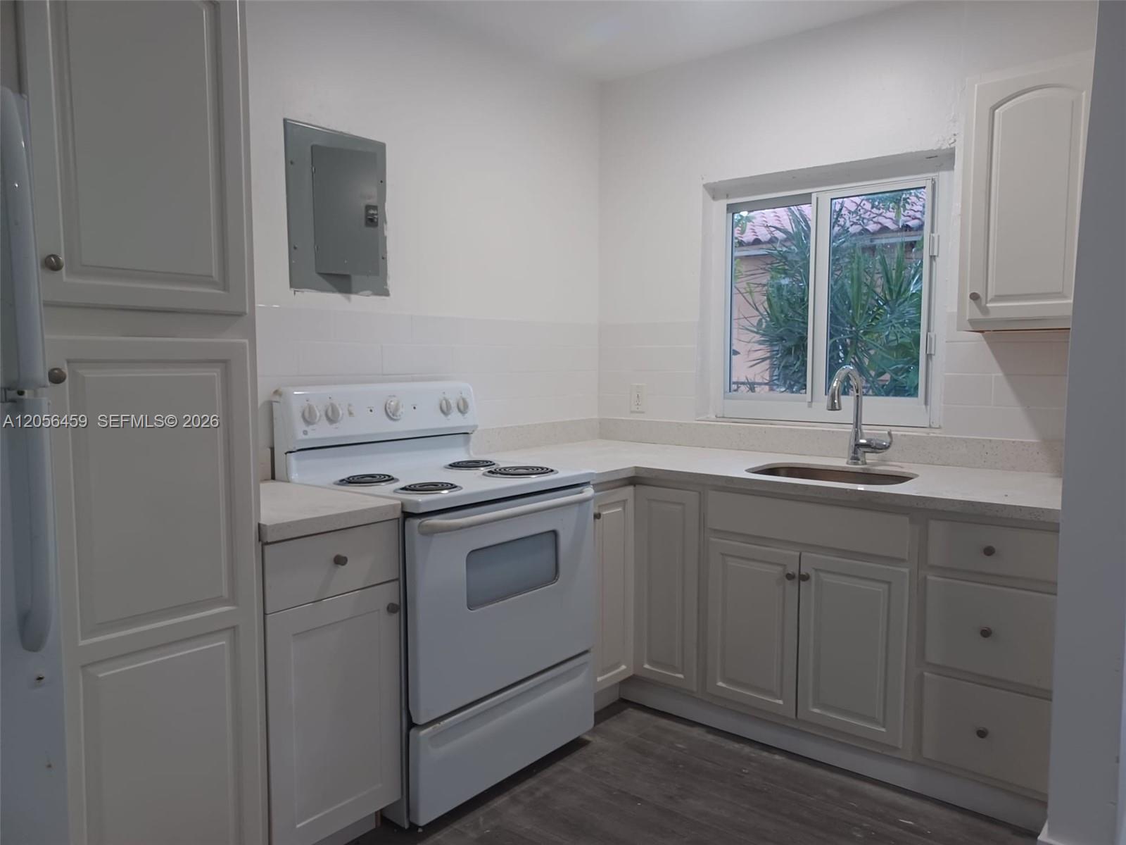 635 SW 16th Ave # 2, Miami FL 33135