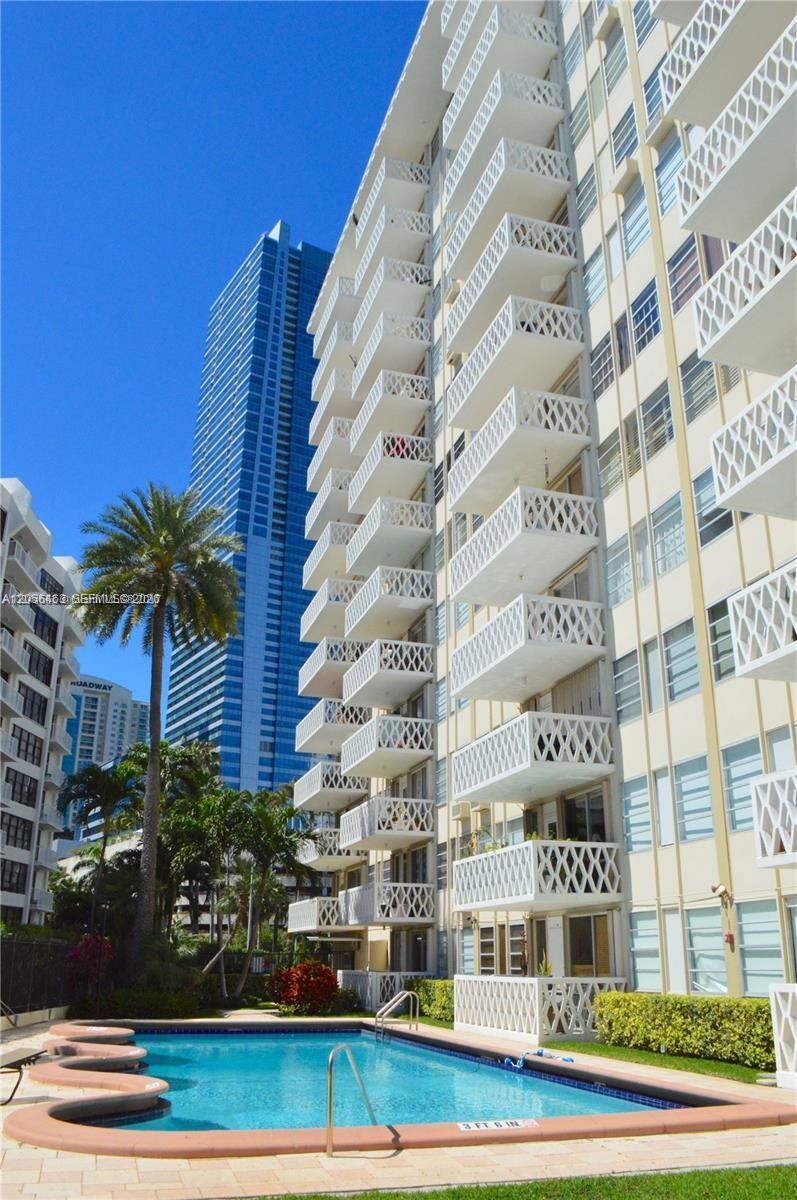 Miami, FL