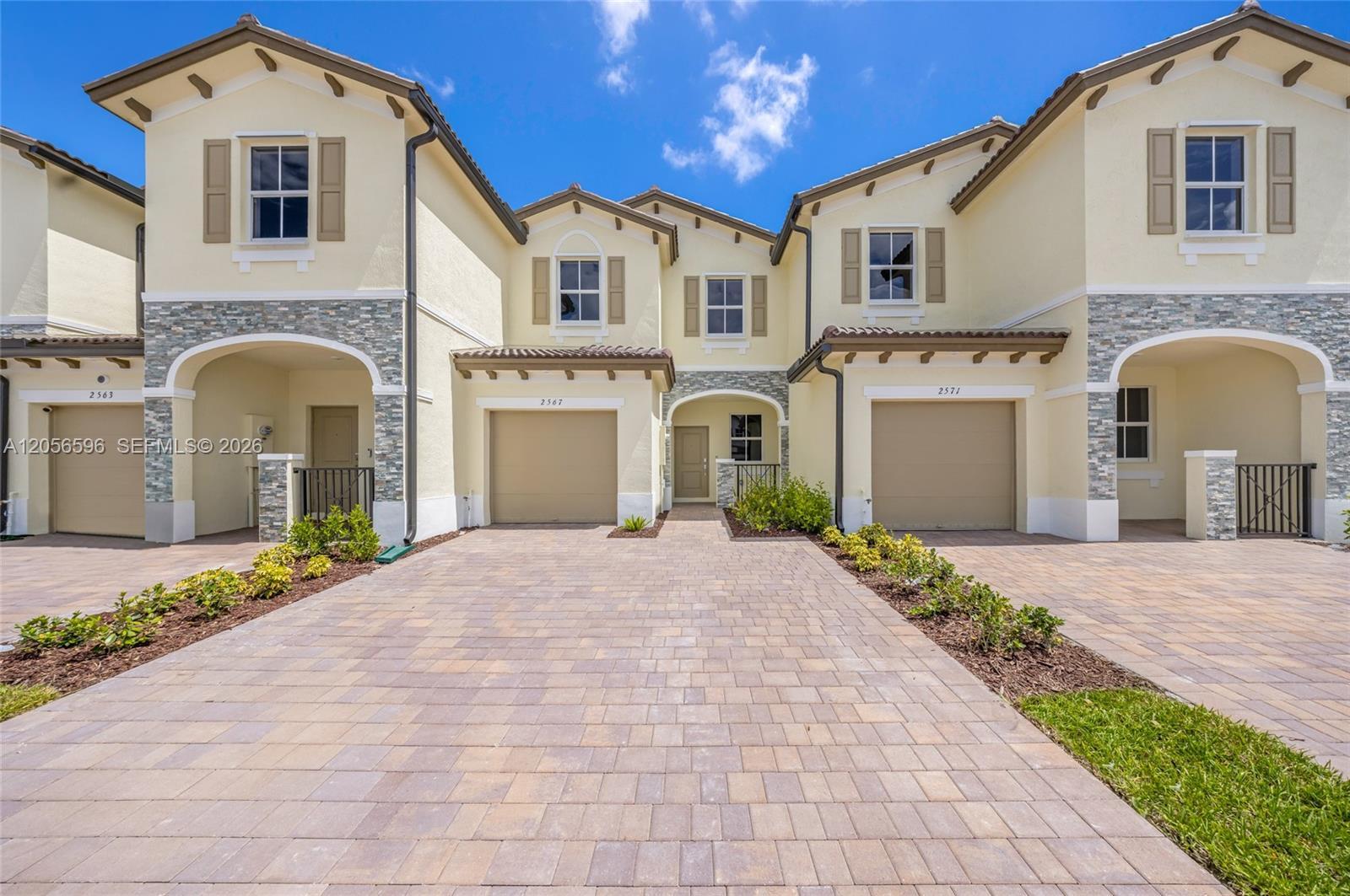 2567 SE 25th Dr # 2567, Homestead FL 33035