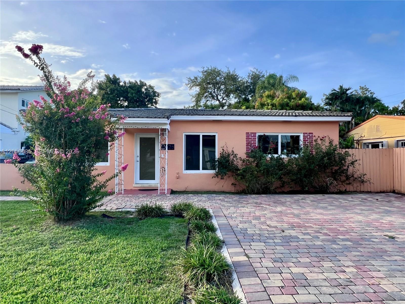 6225 SW 26th St, Miami FL 33155