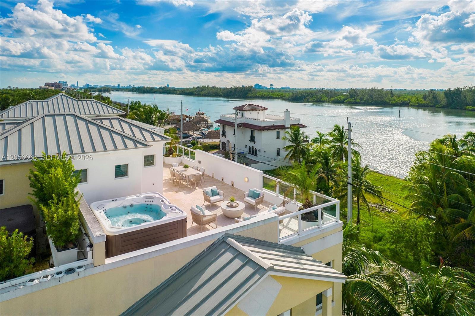 348 Elm St # 10, Hollywood FL 33019