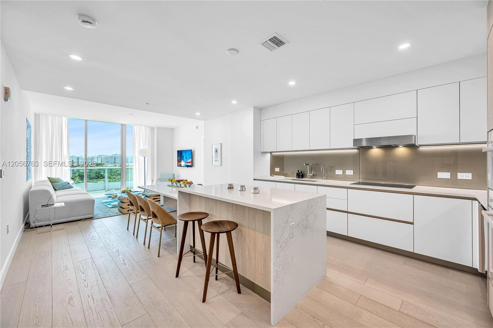 9201 E Bay Harbor Dr, Bay Harbor Islands FL 33154