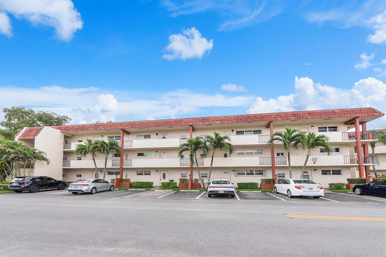 8990 S Hollybrook Boulevard # 209, Pembroke Pines FL 33025