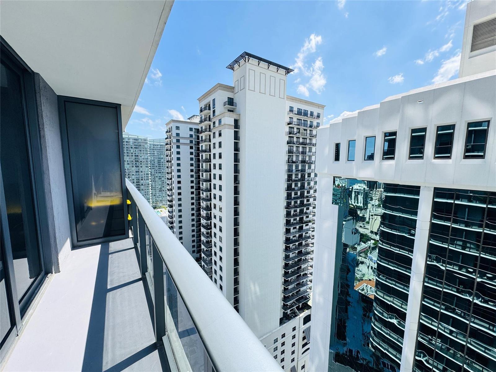 55 SW 9TH Street # 2707, Miami FL 33130