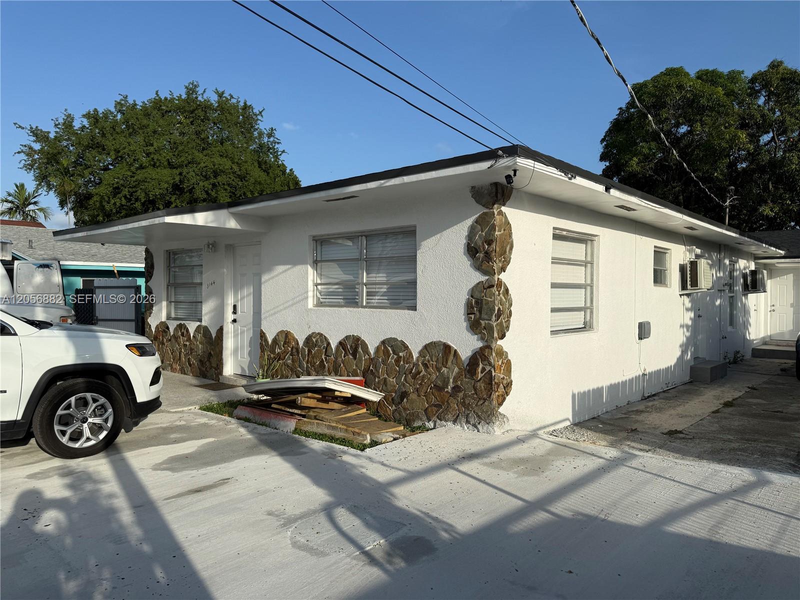 3144 NW 29th St # 1, Miami FL 33142