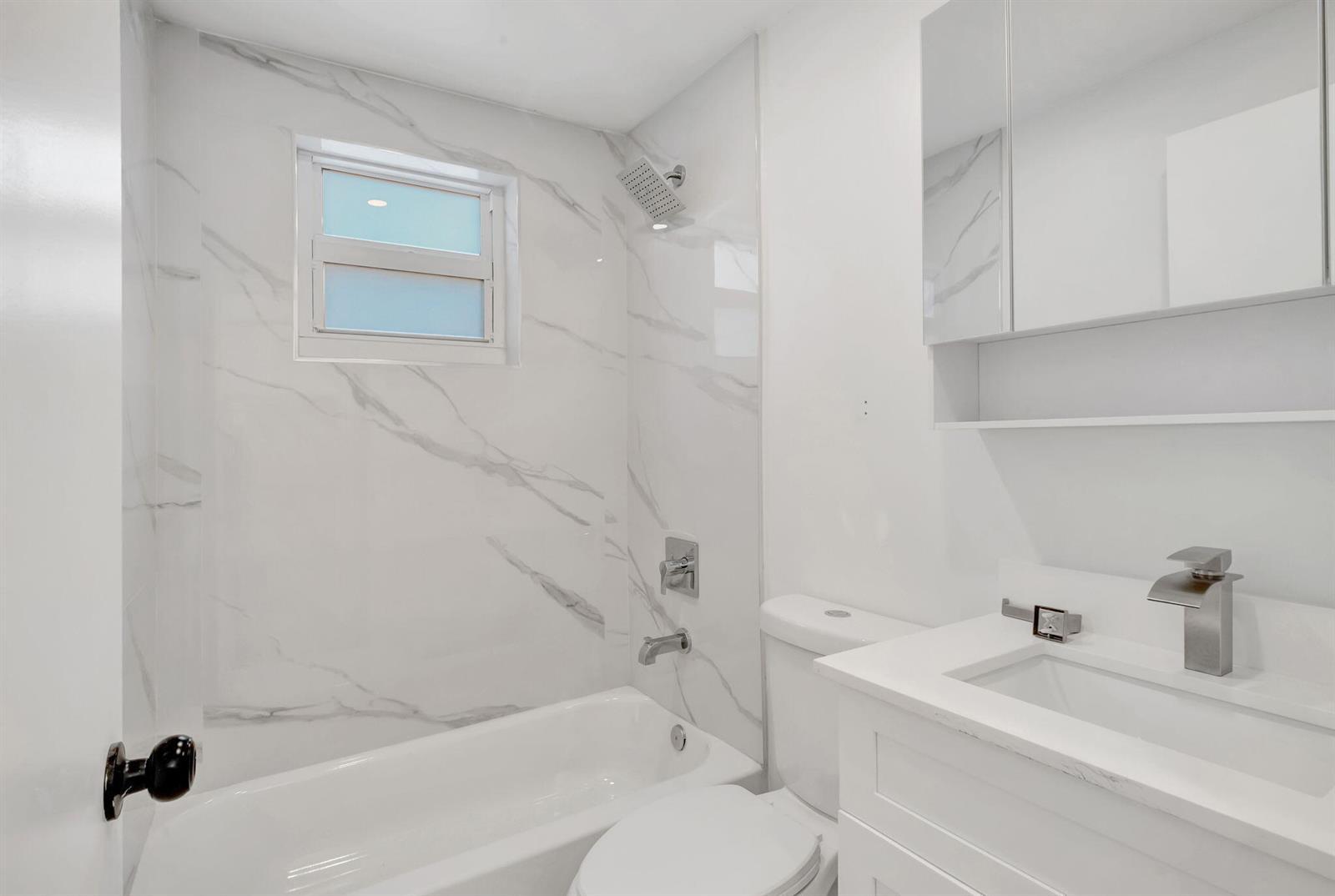 1260 SW 4th Street # 3, Miami FL 33135