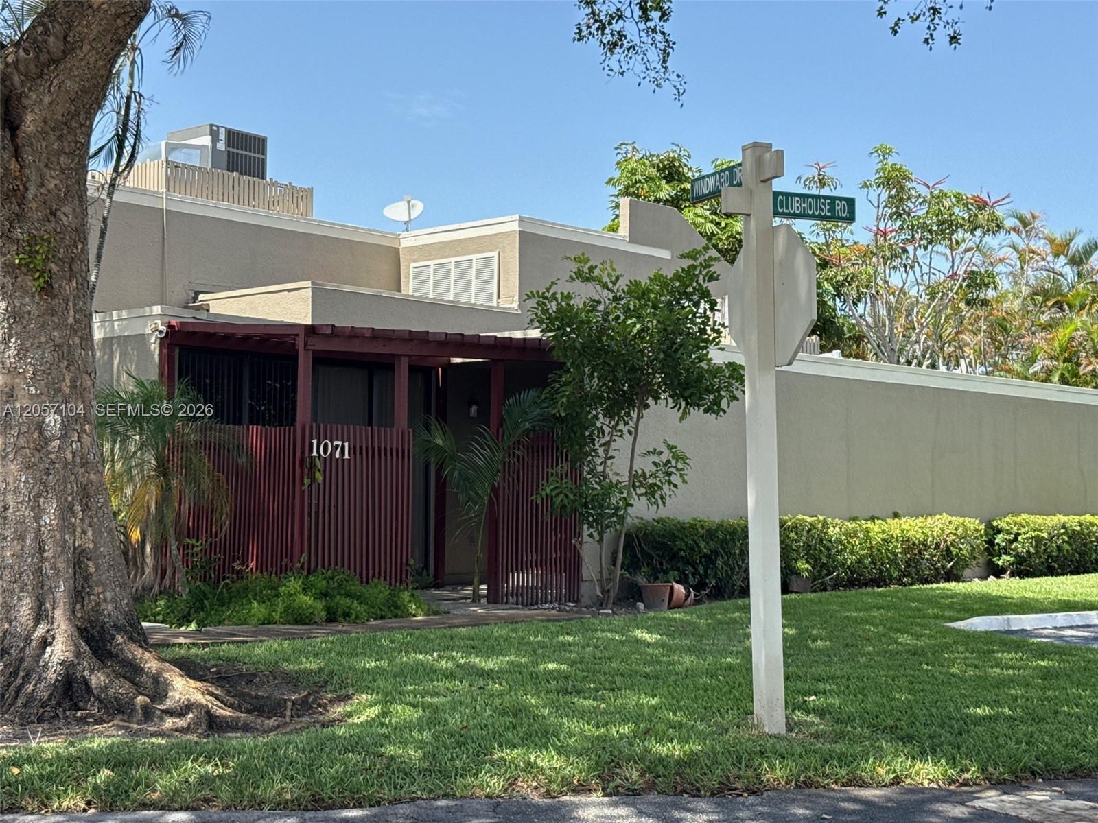 1071 Windward Dr # 0, Pembroke Pines FL 33026