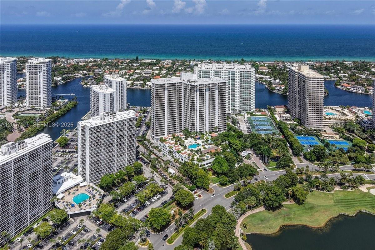 20515 E Country Club Dr # 2048, Aventura FL 33180
