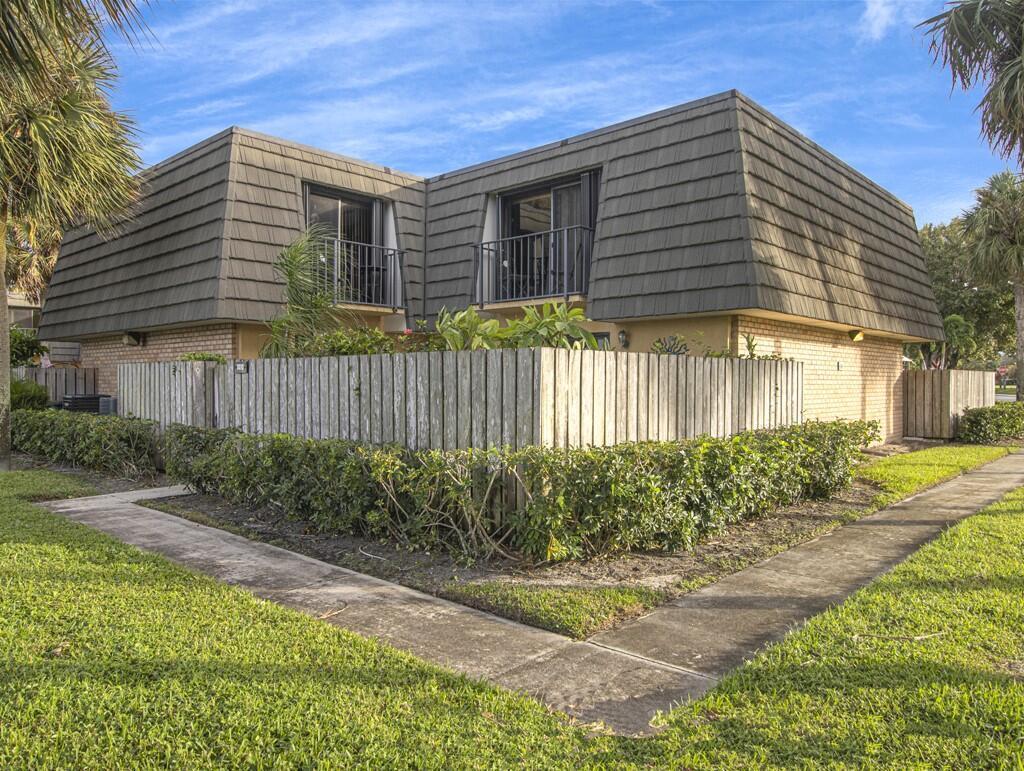 1010 10TH Way, West Palm Beach FL 33407