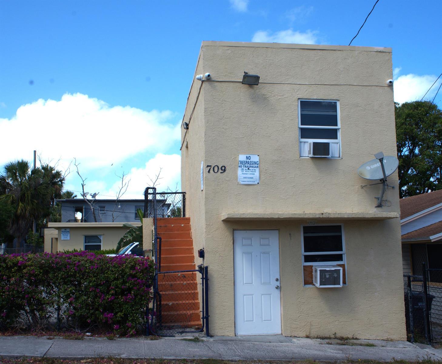 709 6TH Street # 3, West Palm Beach FL 33401