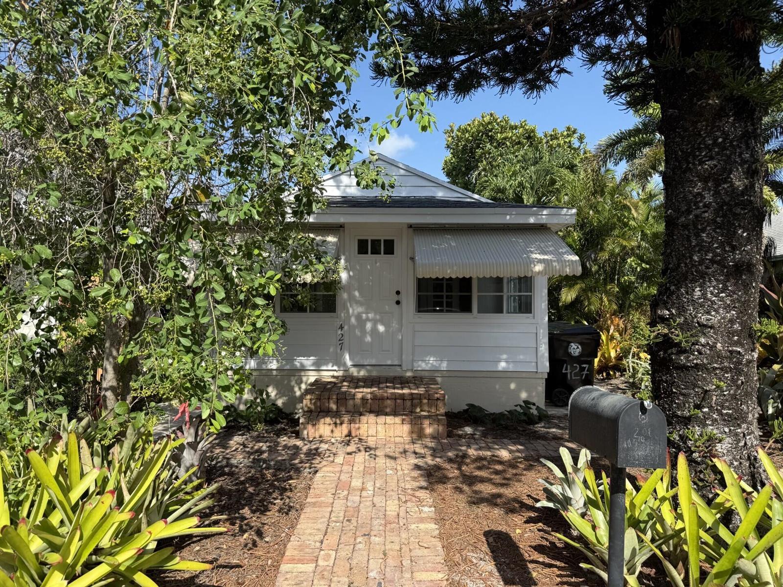 427 N J Street, FL 33460