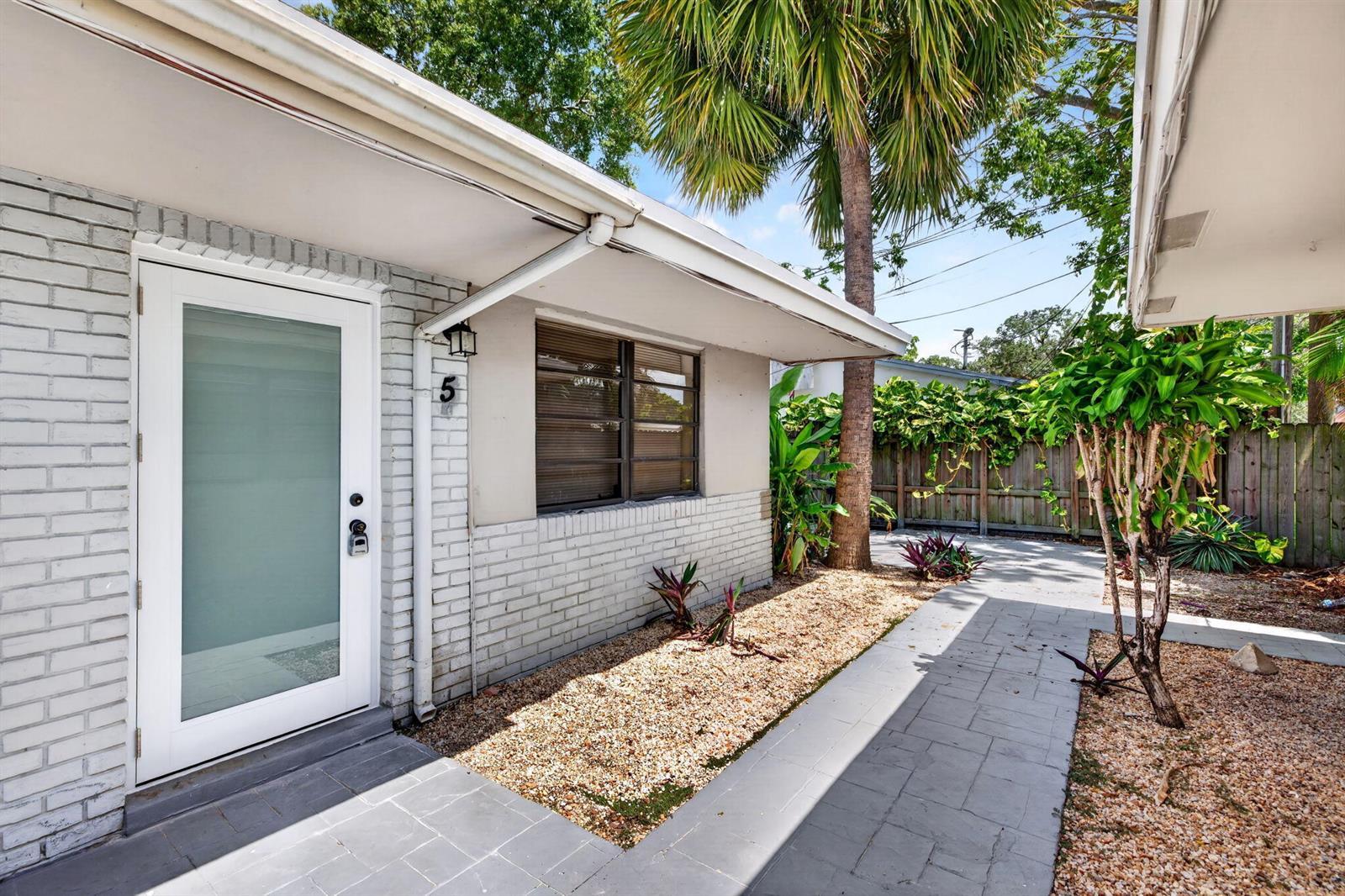 2500 SW 18th Terrace # 5, Fort Lauderdale FL 33315