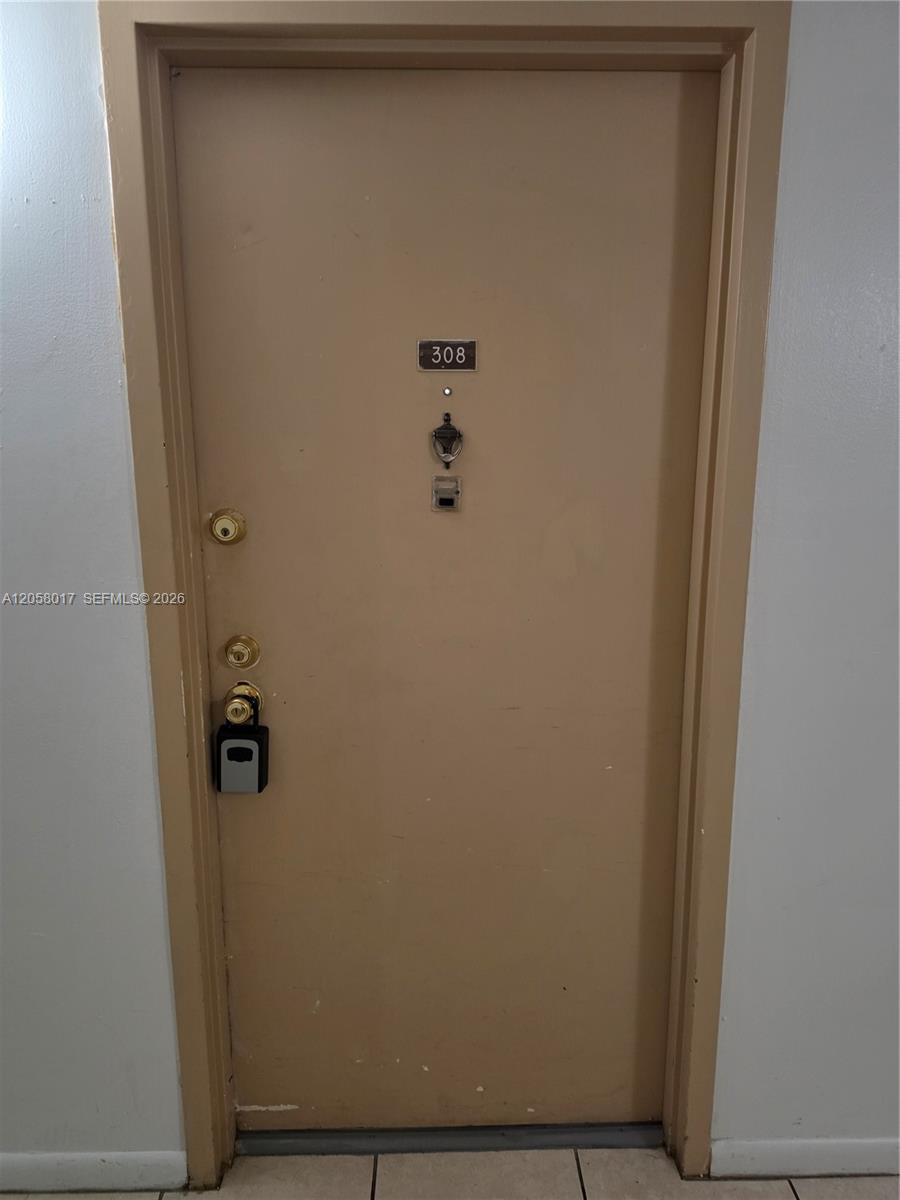 4158 Inverrary Dr # 308, Lauderhill FL 33319