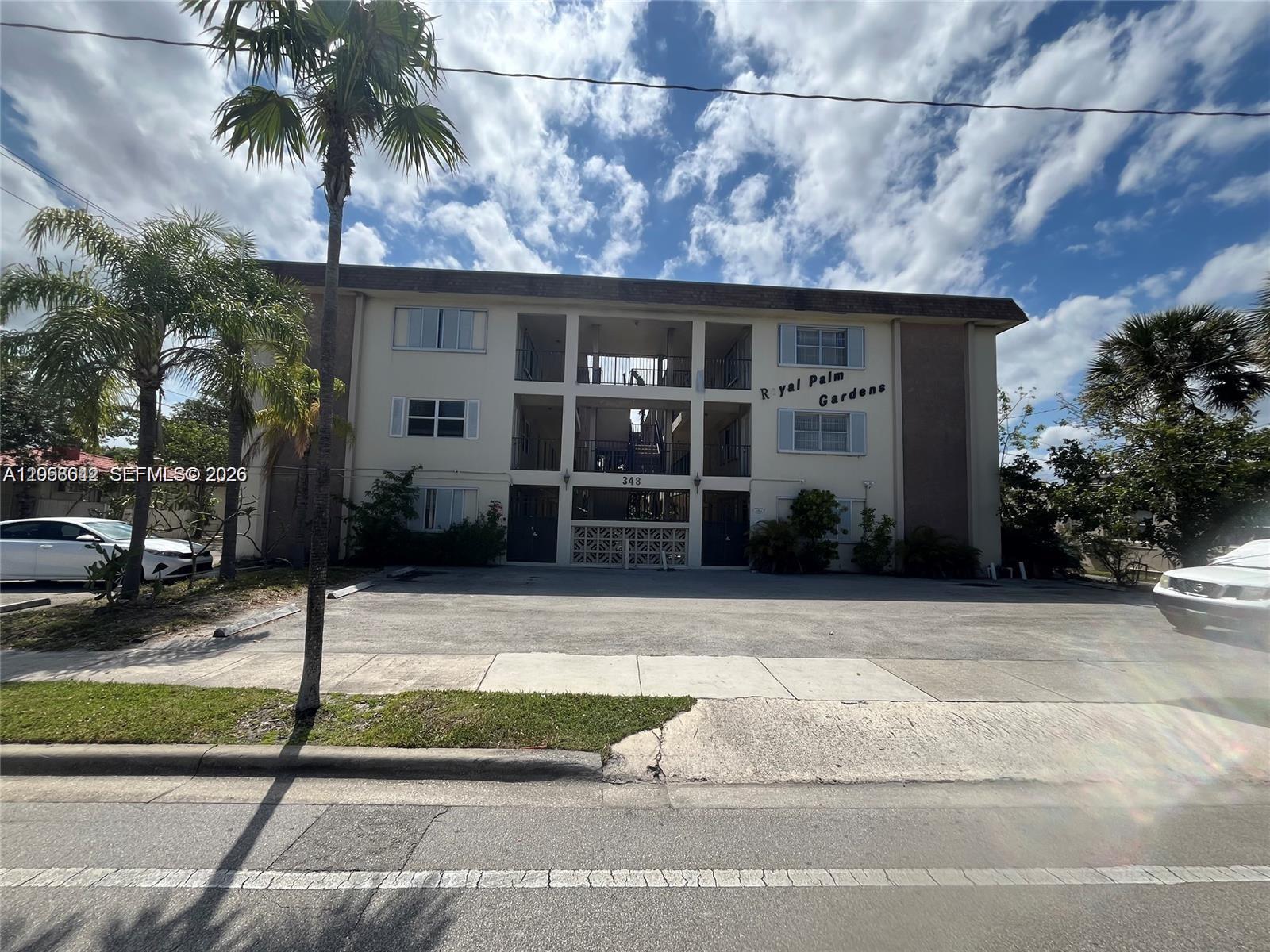 348 S Federal Hwy # 24, Dania Beach FL 33004