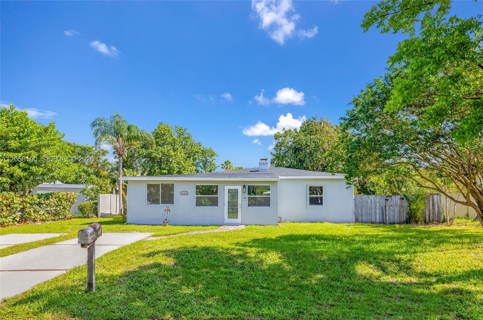 3405 Robbins Rd, Pompano Beach FL 33062