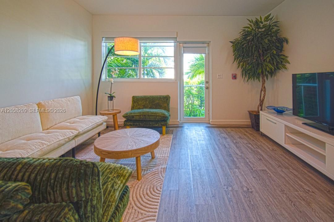 3917 N Meridian Ave # 101, Miami Beach FL 33140