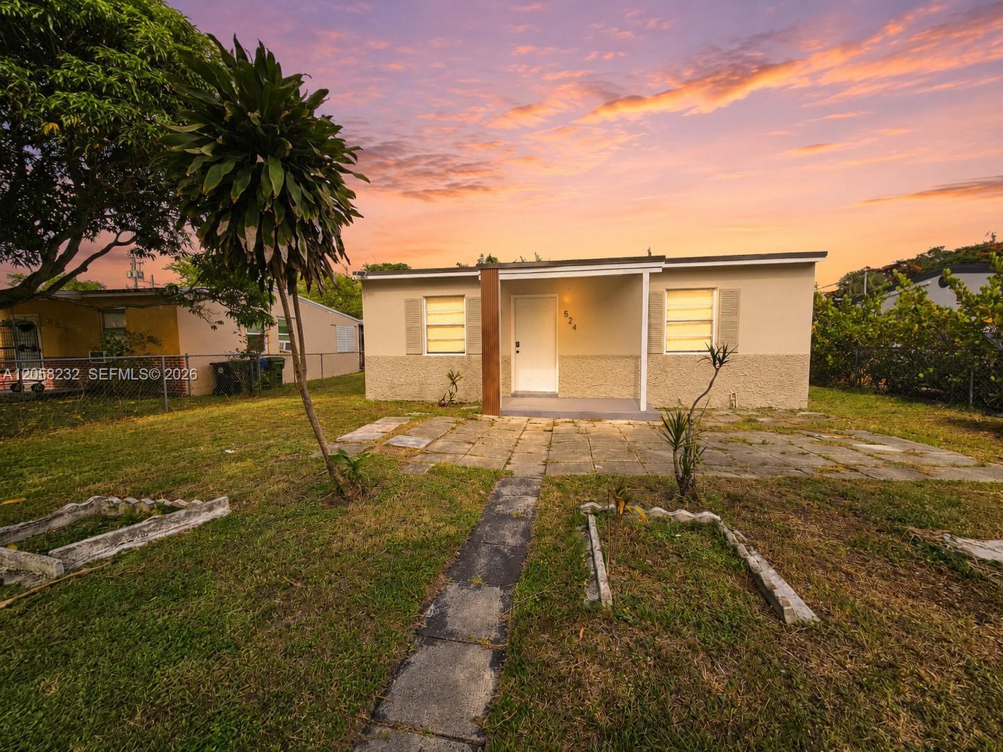 524 NW 21st Ave, Fort Lauderdale FL 33311