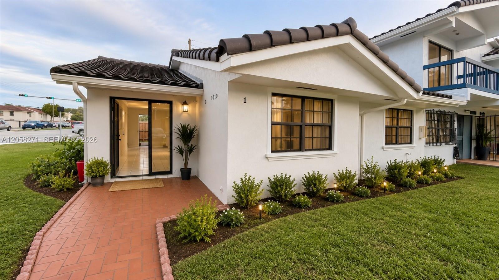 10900 NW 7th St # 101, Miami FL 33172