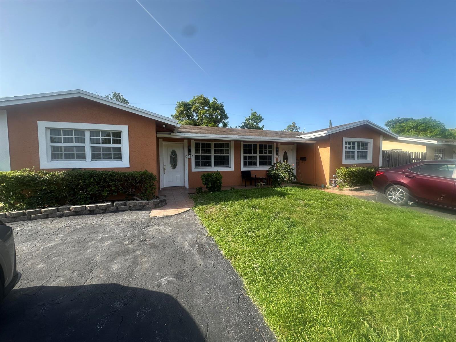 5725 NW 14TH Street, Lauderhill FL 33313