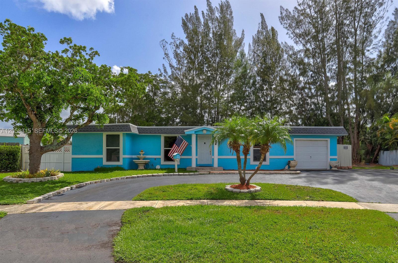 6605 NW 80th Ct, Tamarac FL 33321