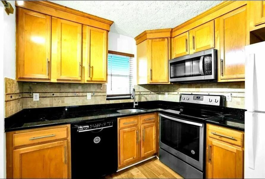 9355 SW 8th Street # 408, Boca Raton FL 33428